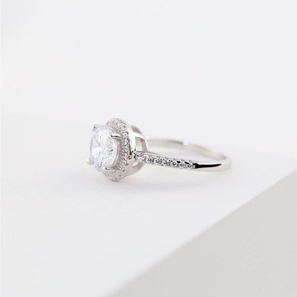 NEW! Dainty 18K White Gold Diamond Engagement Ring - Picture 7 of 8